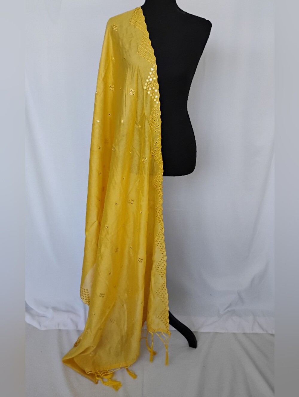 Yellow Embroidered Cotton Women Dupatra With Mirror Embellishments